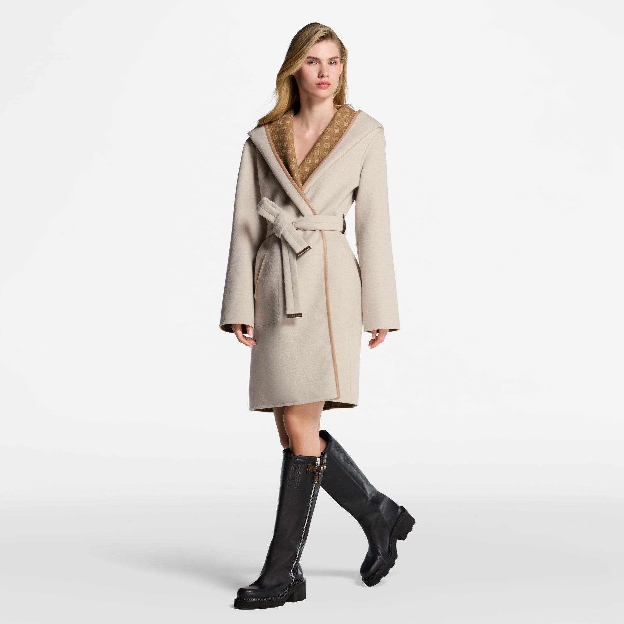Reversible Signature Hooded Wrap Coat - Ready-to-Wear | LOUIS VUITTON